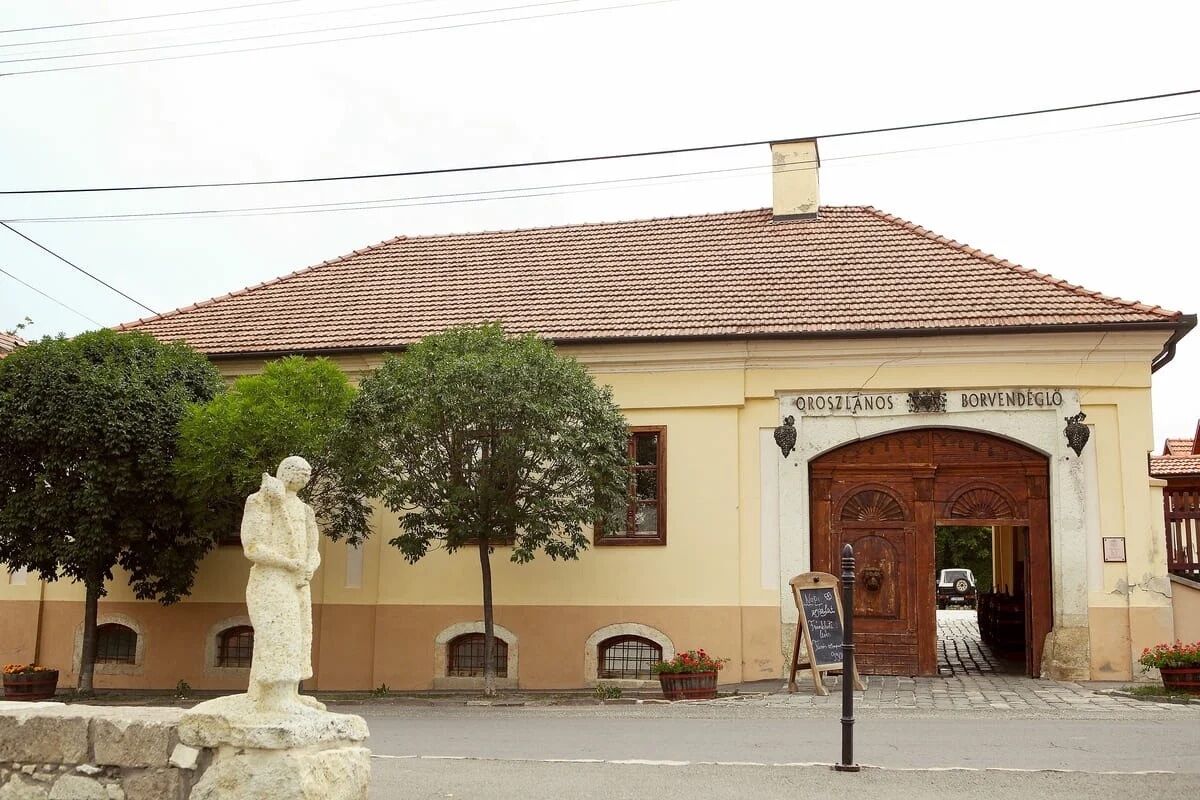 Barka Galéria Hotel
